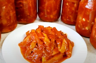 Перец резаный с овощным фаршем к рисом в томатном соусе